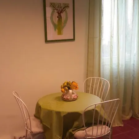 Le Tre Sorelle Garbatella B&B 4*