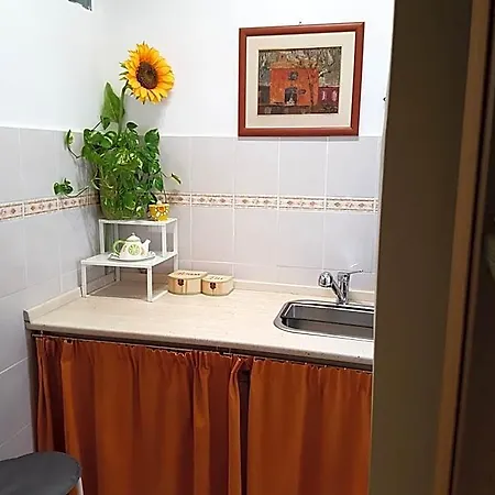 Bed & Breakfast Le Tre Sorelle Garbatella 4*